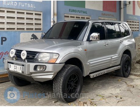B 12 R, Mitsubishi Pajero