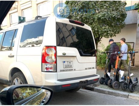 T H 00516, Land Rover Discovery