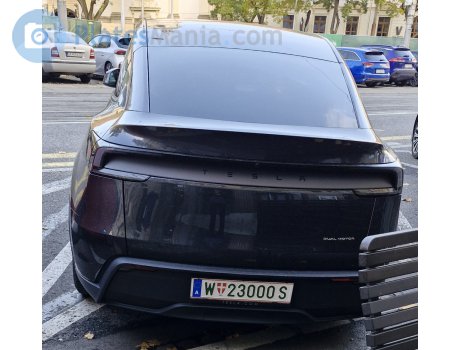 W 23000 S, Tesla Model Y