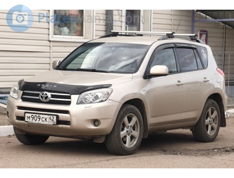 м909ск42, Toyota RAV4