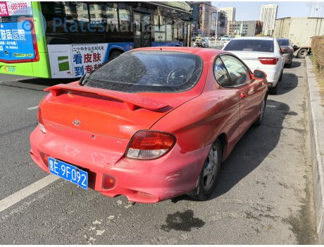 黑E·9F092, Hyundai Coupé