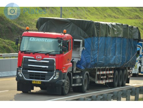 AD 8816 OU, UD Trucks Quester