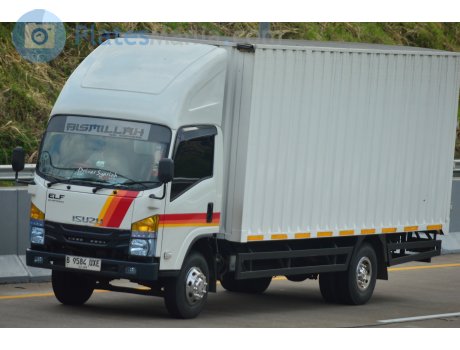 B 9584 UXE, Isuzu Elf