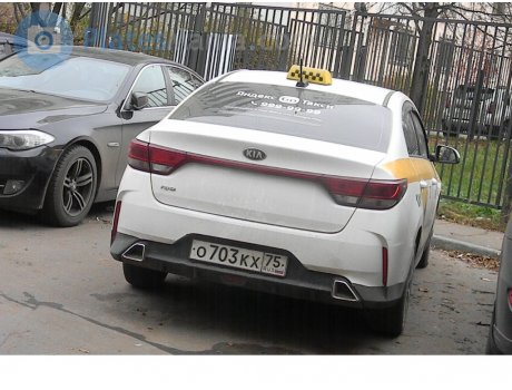 о703кх75, Kia Rio