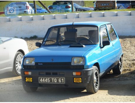 4445 TQ 61, Renault 5