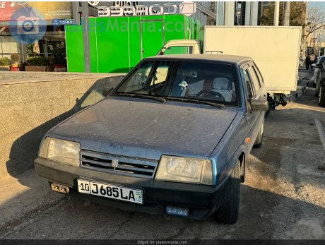 10 J 685 LA, Lada (VAZ) 2109