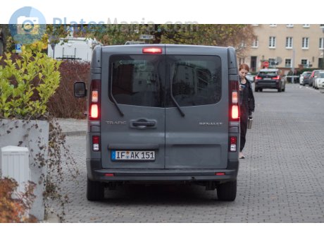 IF AK 151, Renault Trafic