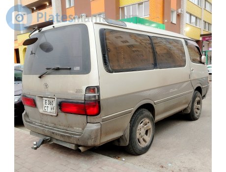 е360ст69, Toyota HiAce
