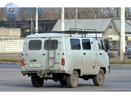 т954нм142, UAZ 452