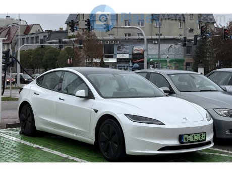 WE 1CJ87, Tesla Model 3