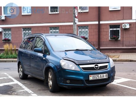 0025 AA-8, Opel Zafira