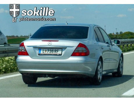 L 736 KF, Mercedes-Benz E-Klasse