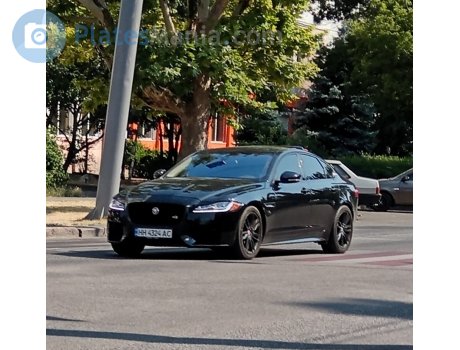 HH 4324 AC, Jaguar XE