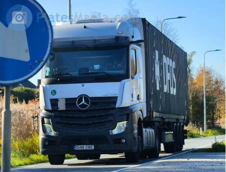 IS 98 SWE, Mercedes-Benz Actros