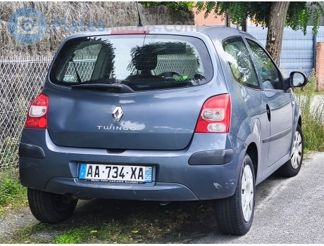 AA-734-XA, Renault Twingo