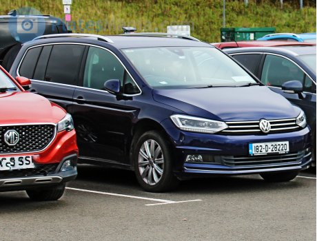 182-D-28220, Volkswagen Touran