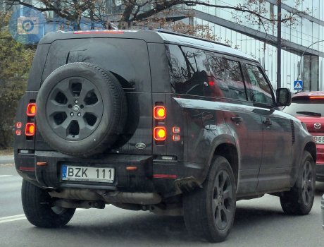 BZK 111, Land Rover Defender