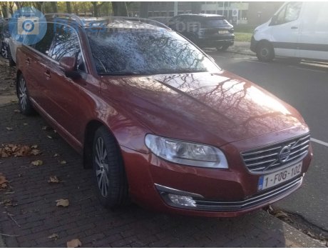 1-FQG-102, Volvo V70