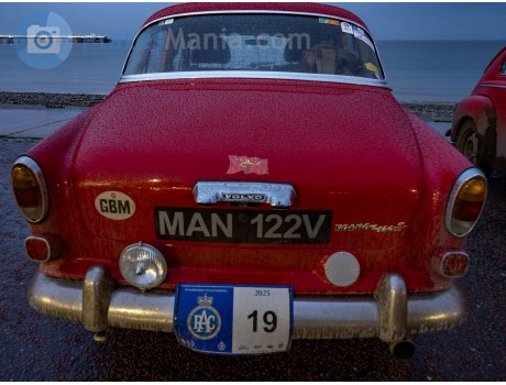 MAN 122V, Volvo Amazon