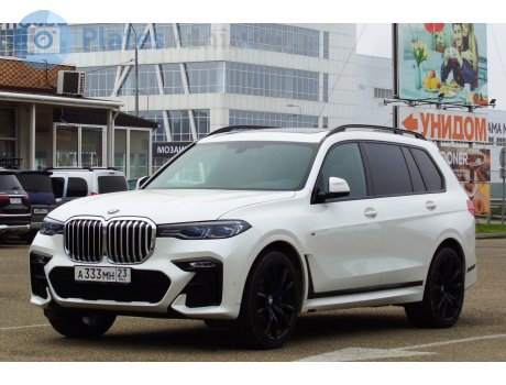 а333мн23, BMW X7