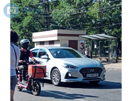 AT 8821 HK, Hyundai Sonata