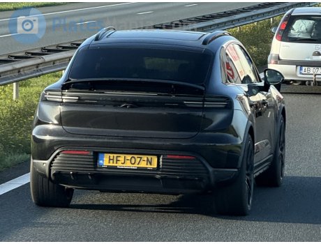 HFJ-07-N, Porsche Macan