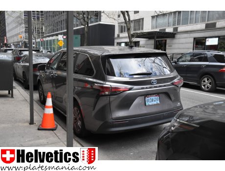 0124 GDD, Toyota Sienna