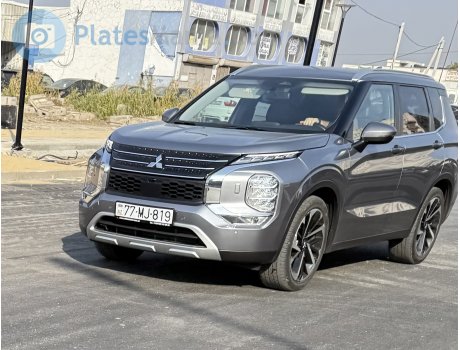 77 MJ 819, Mitsubishi Outlander