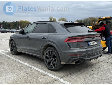 BK YM 77, Audi RS Q8