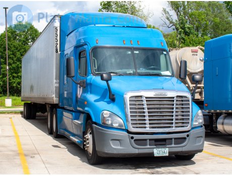 C076AJ, Freightliner Cascadia