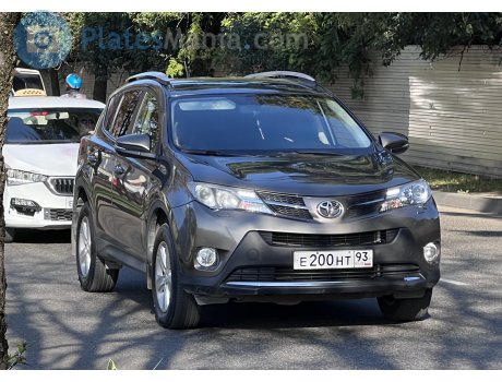 е200нт93, Toyota RAV4