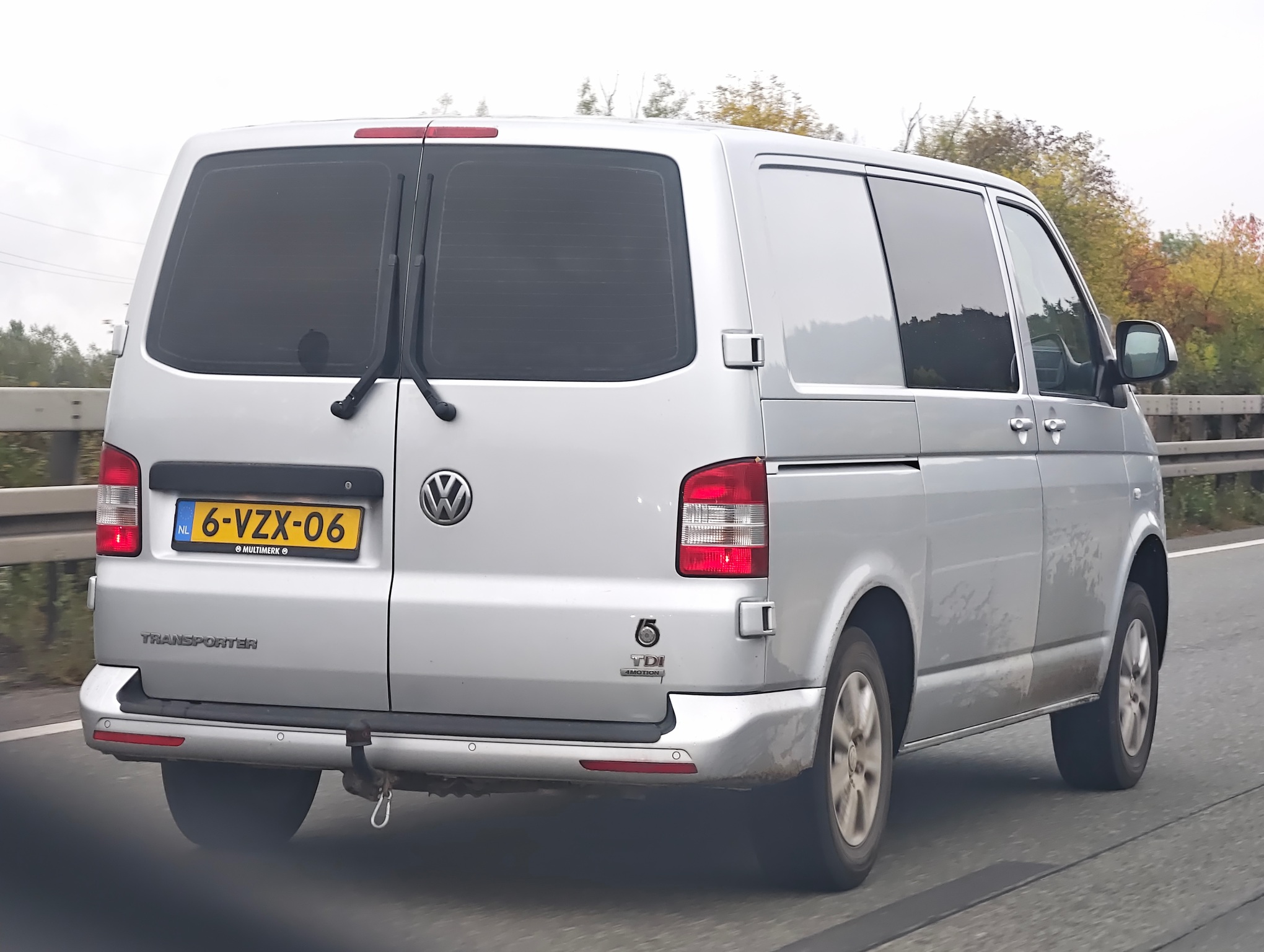 6-VZX-06, Volkswagen Transporter 5th gen Van (T5) (7E/7H), facelift, 2009–2015