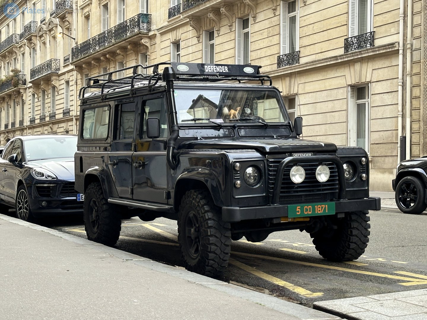 5 CD 1871, Land Rover Defender 1st gen 110