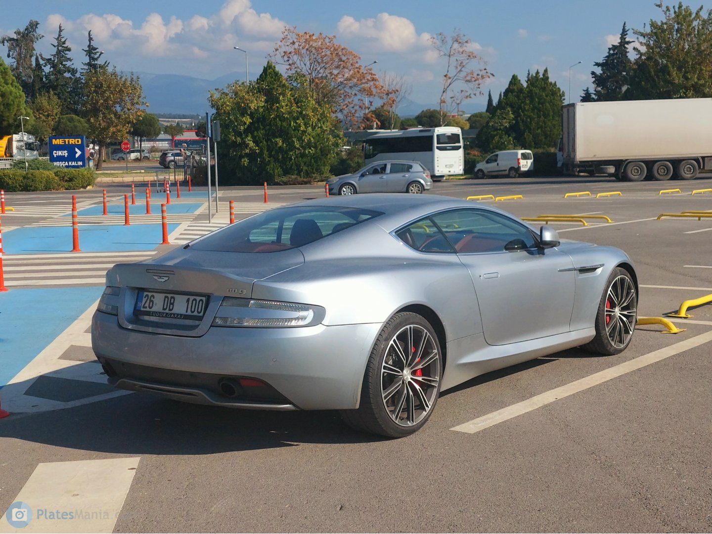 26 DB 100, Aston Martin DB9 Coupé (VH300), facelift, 2012–2016