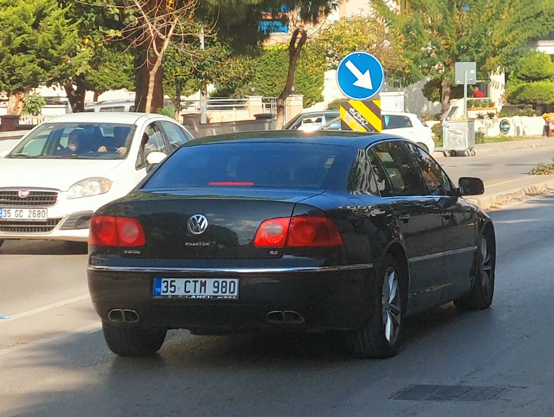 35 CTM 980, Volkswagen Phaeton 1st gen (3D), 2002–2010