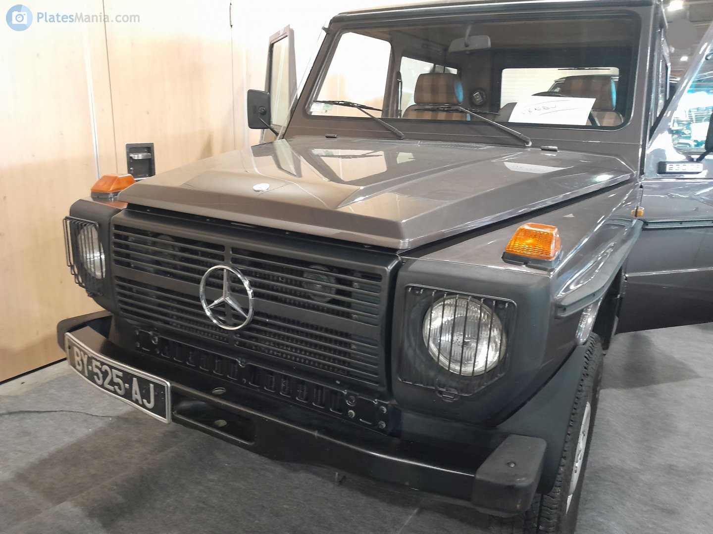BY-525-AJ, Mercedes-Benz G-Klasse 1st gen 3-door SUV (W460/W461; Utility-spec), 1979–2001