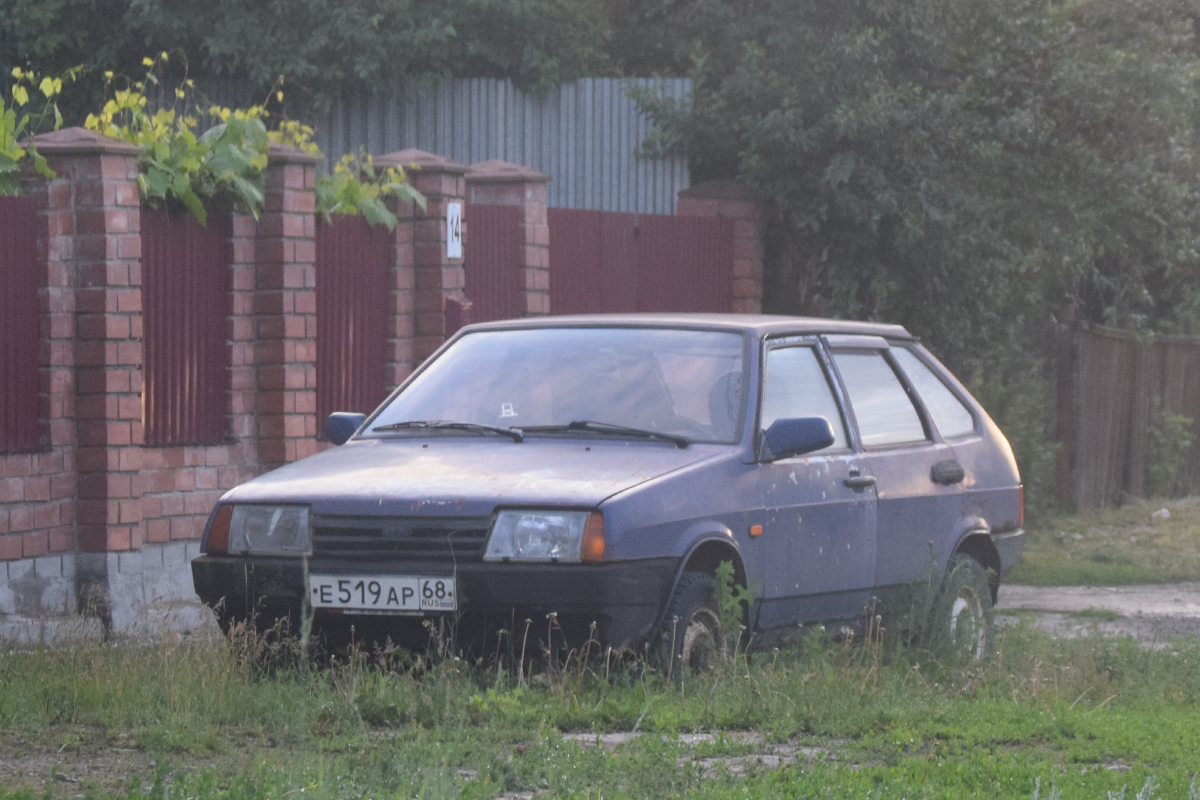 е 519 ар 68, Lada (VAZ) 2109 2109 Спутник (Samara/Forma/Sputnik), 1987–2004 (–2011 for others)