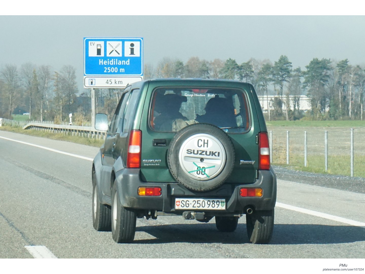 SG 250989, Suzuki Jimny 3rd gen (JB), 1998–2018