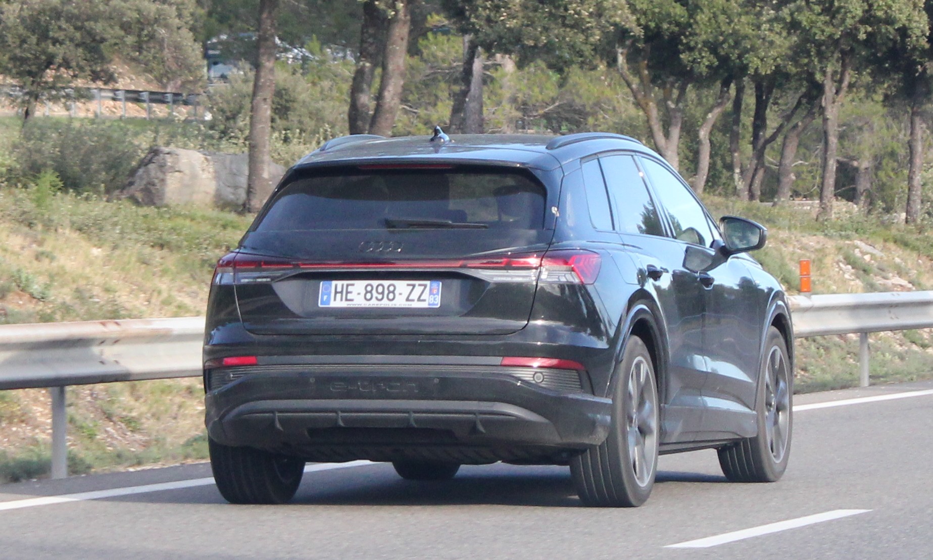 HE-898-ZZ, Audi Q4 e-tron 1st gen SUV (F4B), 2021–