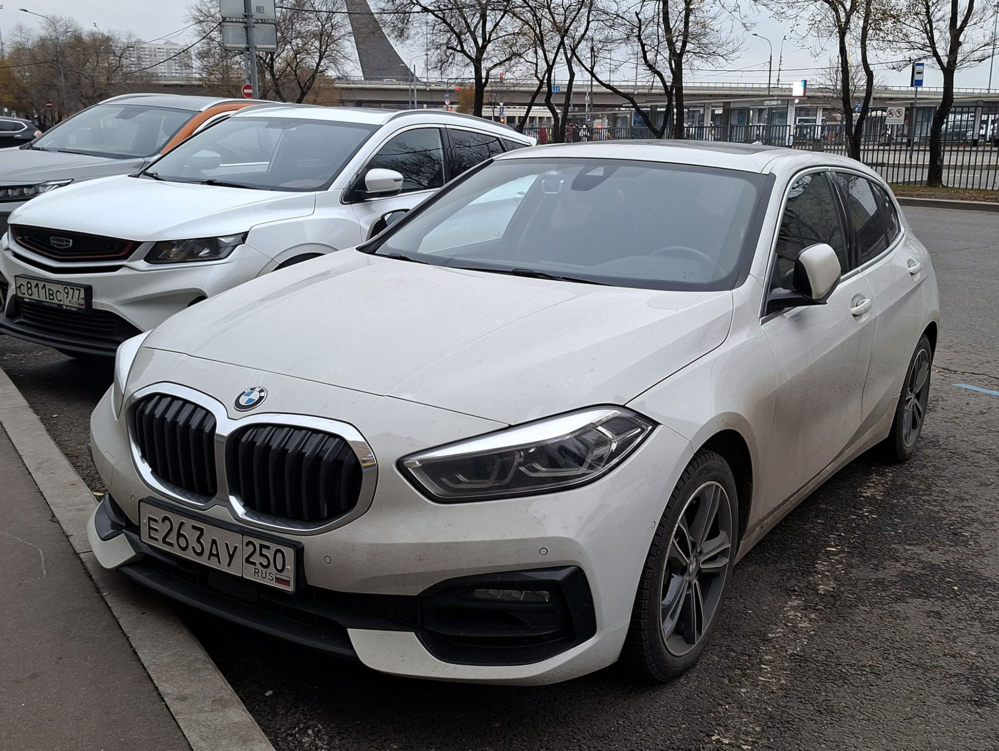 е 263 ау 250, BMW 1 Series 