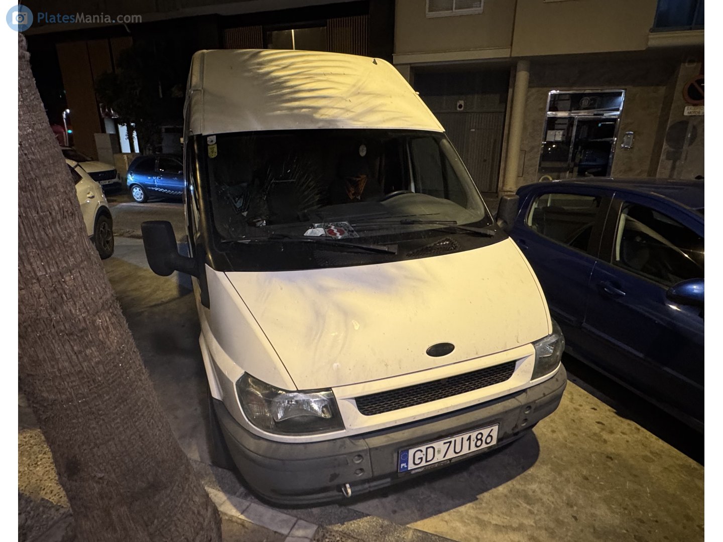 GD 7U186, Ford Transit 3rd gen Van (V184/V185), 2000–2006