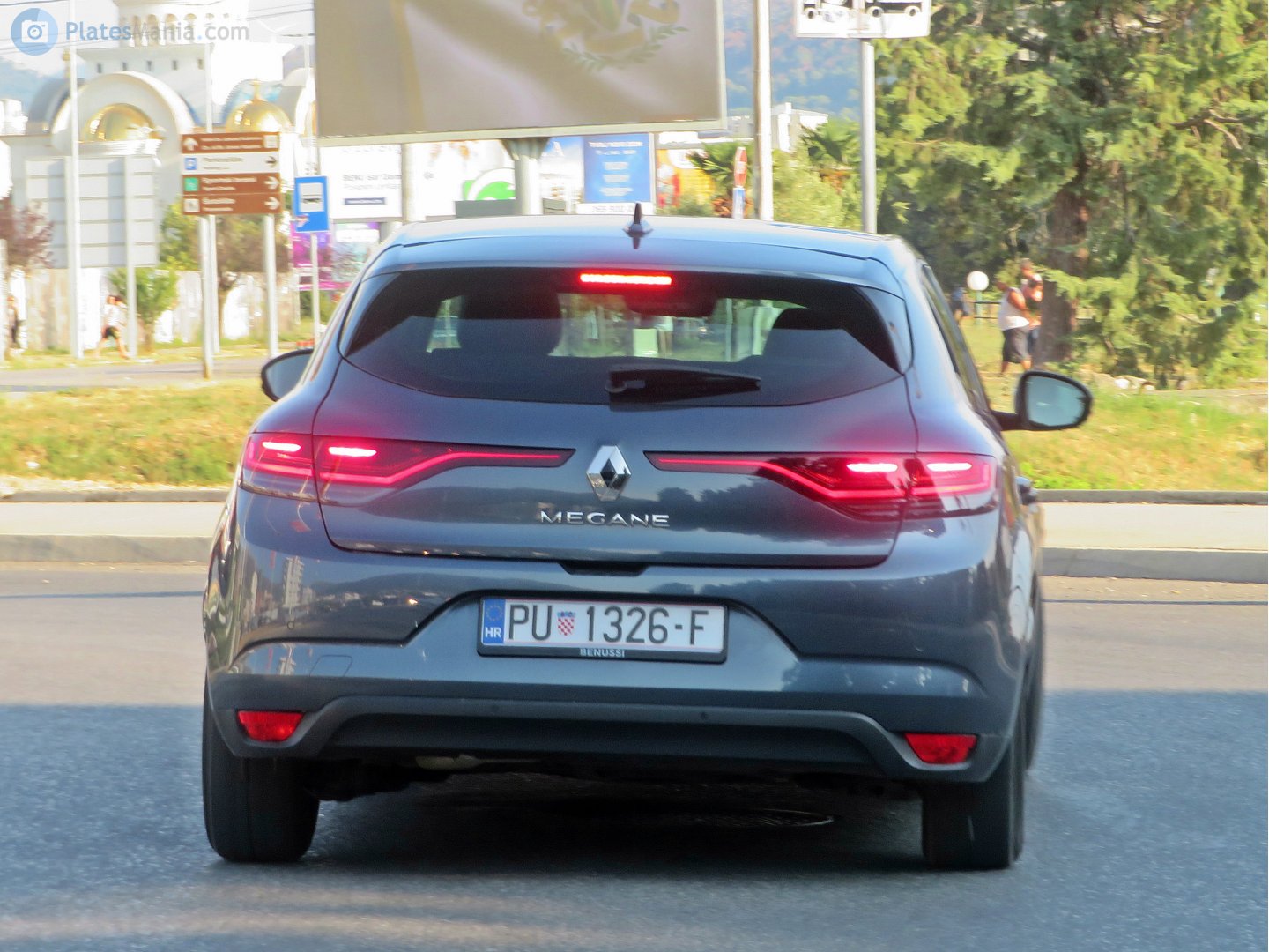 PU 1326-F, Renault Mégane 4th gen Hatch (BFB), 2016–