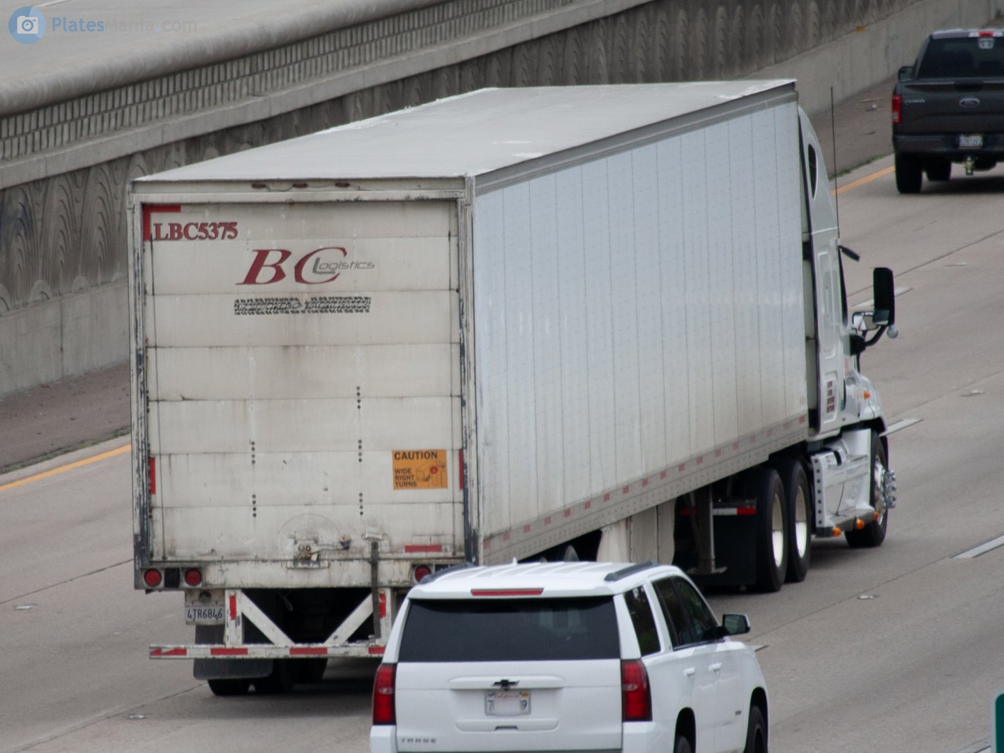 4TR6846, Trailers (1AB2345) 