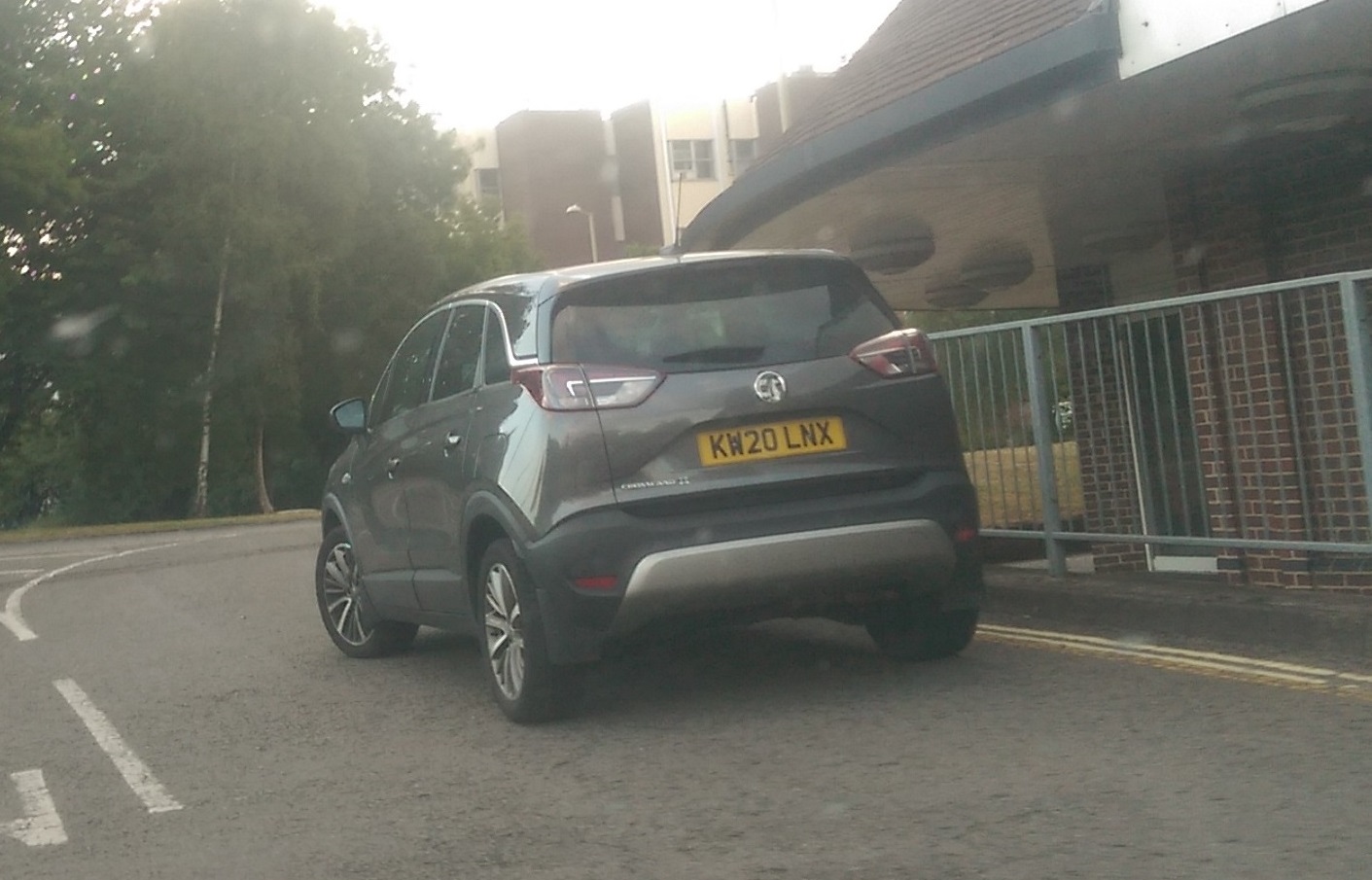 KW20LNX, Vauxhall Crossland 1st gen X (P17; P2QO), 2017–2020