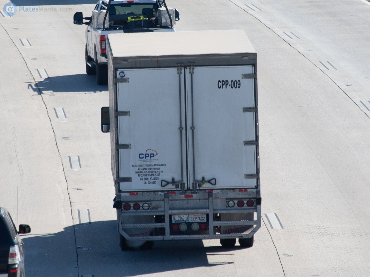 32974X2, Kenworth T370 