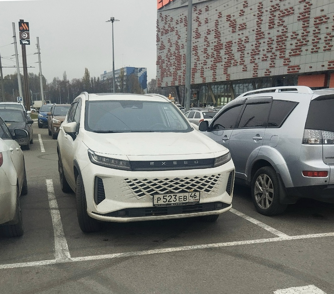 р 523 ев 46, Exeed (CheryExeed, Xingtu) LX (Zhuifeng) 1st gen, 2019–