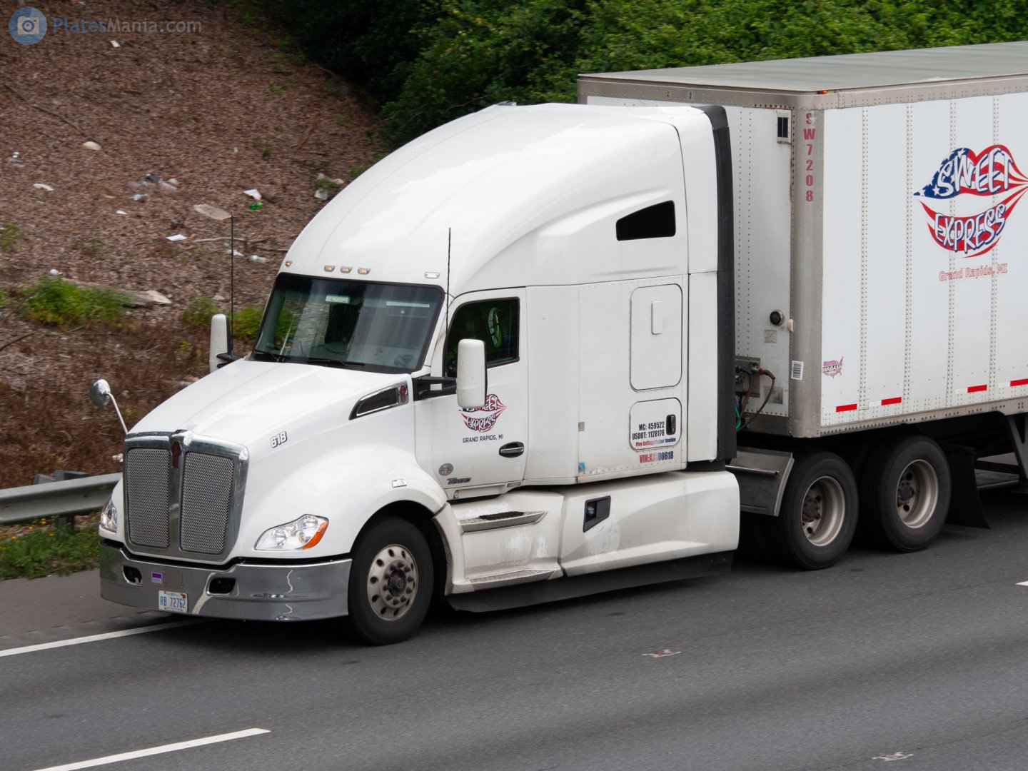 RB 72762, Kenworth T680 1st gen, 2013–2022