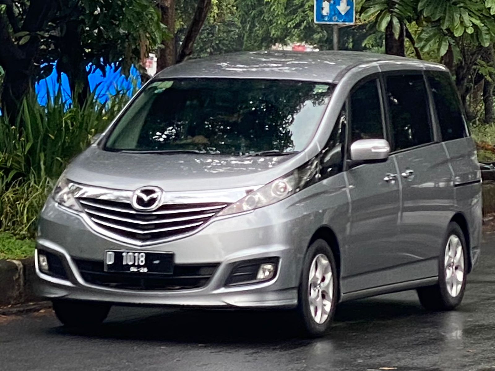 D 1018, Mazda Biante 1st gen (CC), 2008–2018