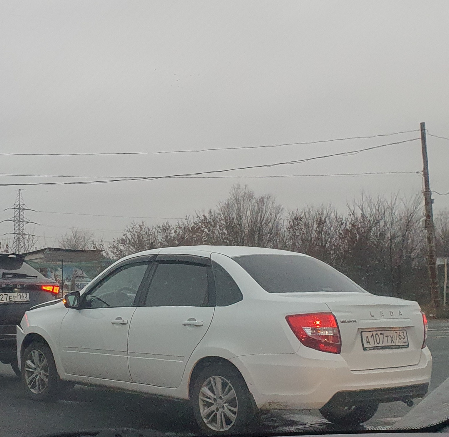 а 107 тх 763, Lada (VAZ) 2190 Granta 