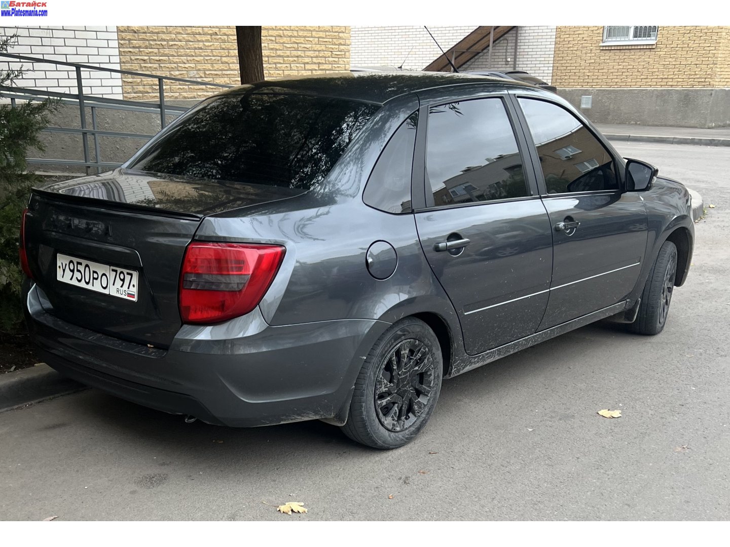 у 950 ро 797, Lada (VAZ) 2190 Granta 2190, facelift, 2018–